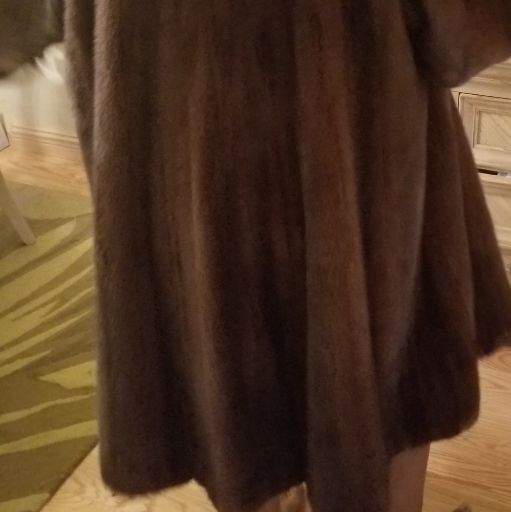 Female mink Jacket - Picture 8 of 8